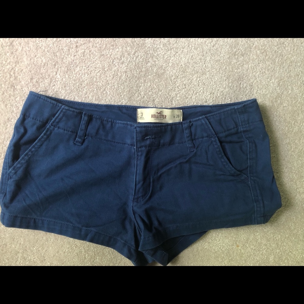 blue hollister shorts